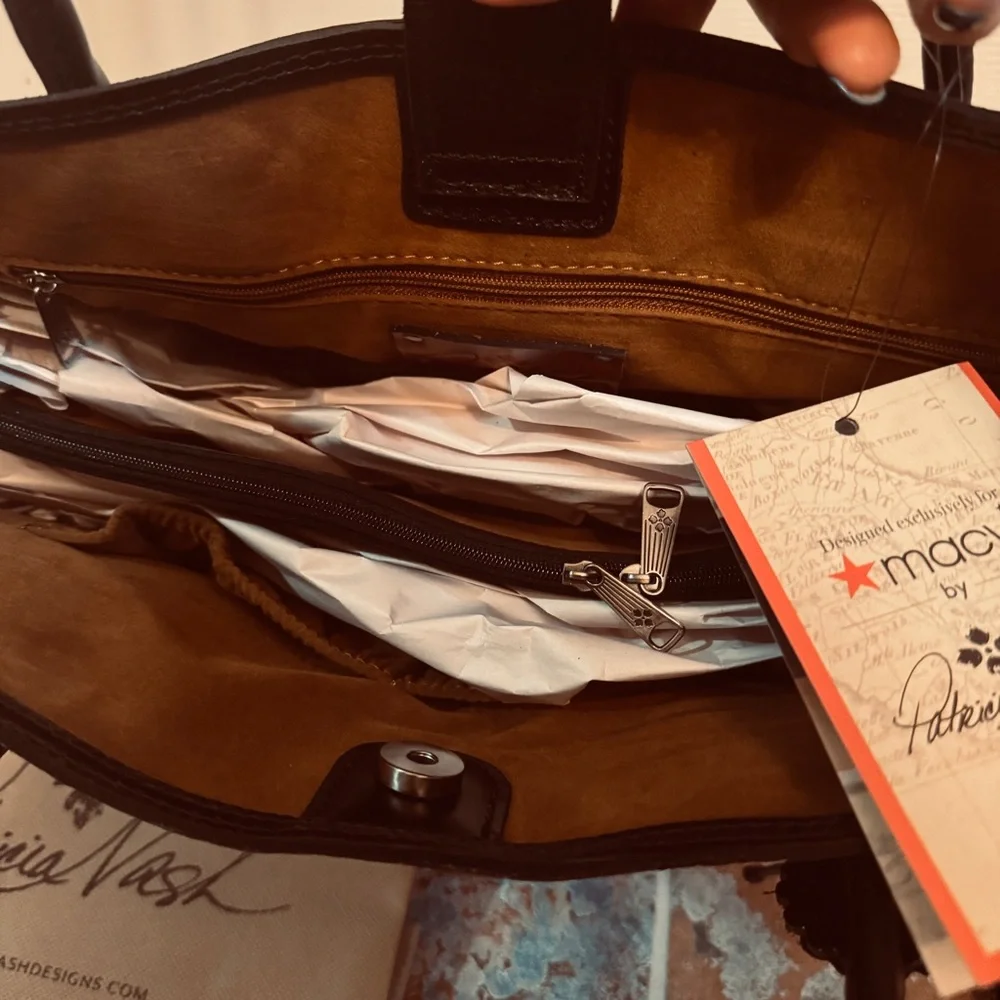 NWT! Elegant Patricia Nash Eastleigh Blackw/Silver Leaf Embossed Leather Tote! - Picture 10 of 15